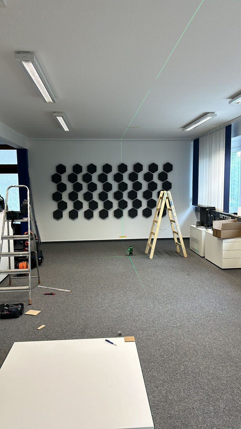 Projekt Trockenbau Ludwigshafen – Büro vor Installation der abgehängten Akustikpaneele