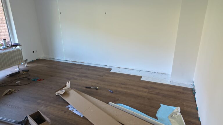 Bodenverlegung Projekt – Vinylbodenverlegung Wohnzimmer Zwischenstand 2