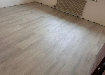 Vinylboden im Kinderzimmer – Bodenverlegungsprojekt von SP Haus und Garten