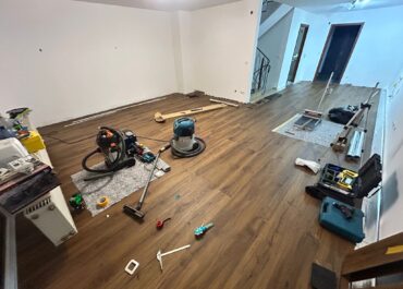 Fertig verlegter Vinylboden – Bodenverlegungsprojekt von SP Haus und Garten
