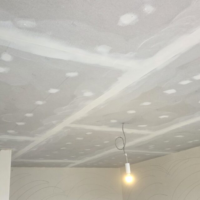 Abgehaengte-Decke-Trockenbau-Gipskarton-Q2
