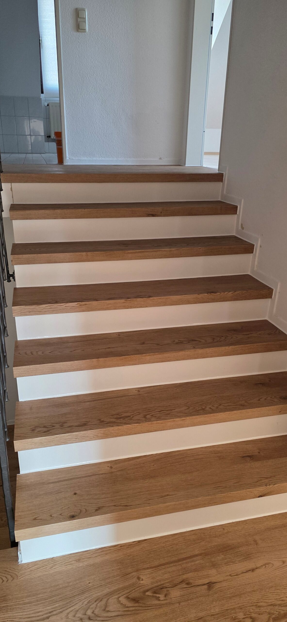 Vinyl Treppenrenovierung Maßarbeit Bergstraße